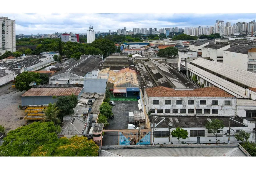 Foto 1 de Lote/Terreno à venda, 480m² em Pari, São Paulo