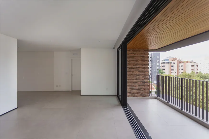 Foto 1 de Apartamento com 3 Quartos à venda, 136m² em Ahú, Curitiba