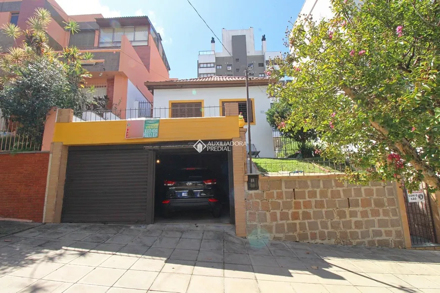 Foto 1 de Casa com 3 Quartos à venda, 150m² em Petrópolis, Porto Alegre