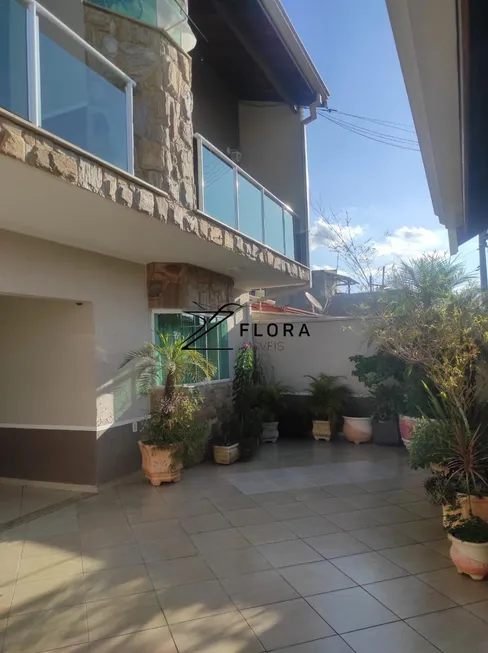 Foto 1 de Sobrado com 3 Quartos à venda, 215m² em Jardim Residencial Firenze, Hortolândia