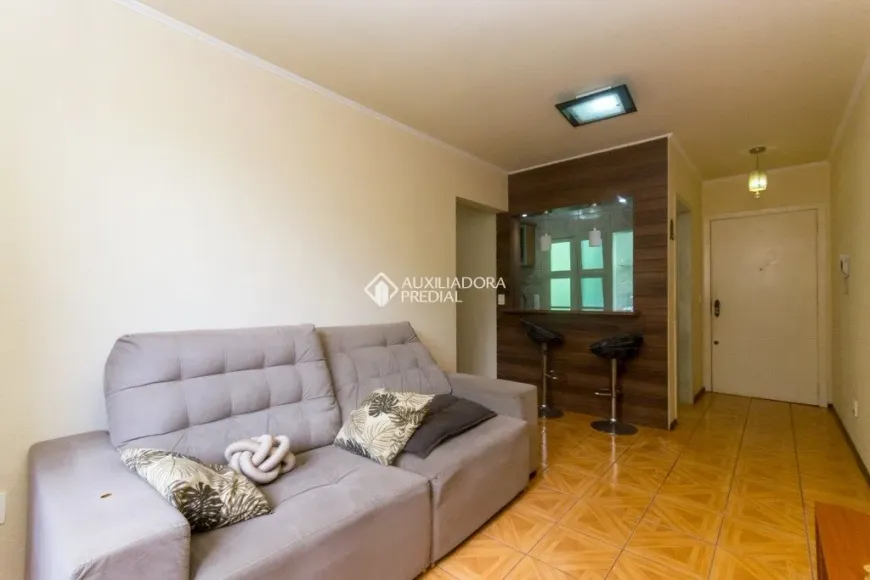 Foto 1 de Apartamento com 1 Quarto para alugar, 40m² em Jardim Carvalho, Porto Alegre