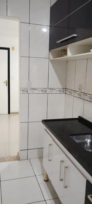 Foto 1 de Apartamento com 2 Quartos à venda, 44m² em Industrial, Camaçari