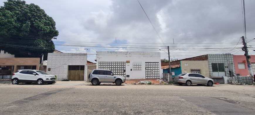 Casa na Rua Manoel Miranda, 47, Alecrim em Natal, por R$  - Viva Real