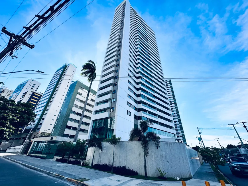 Foto 1 de Apartamento com 4 Quartos para alugar, 146m² em Boa Viagem, Recife