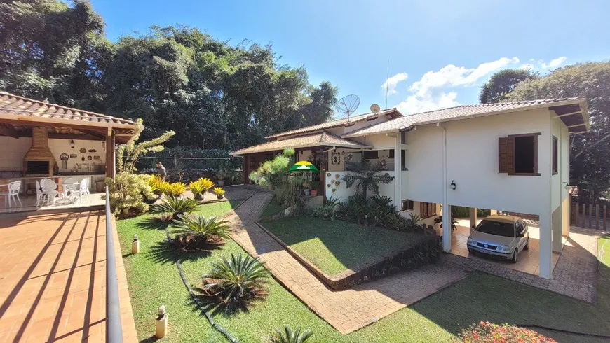 Foto 1 de Casa de Condomínio com 4 Quartos à venda, 357m² em Condomínio das Águas Claras, Brumadinho