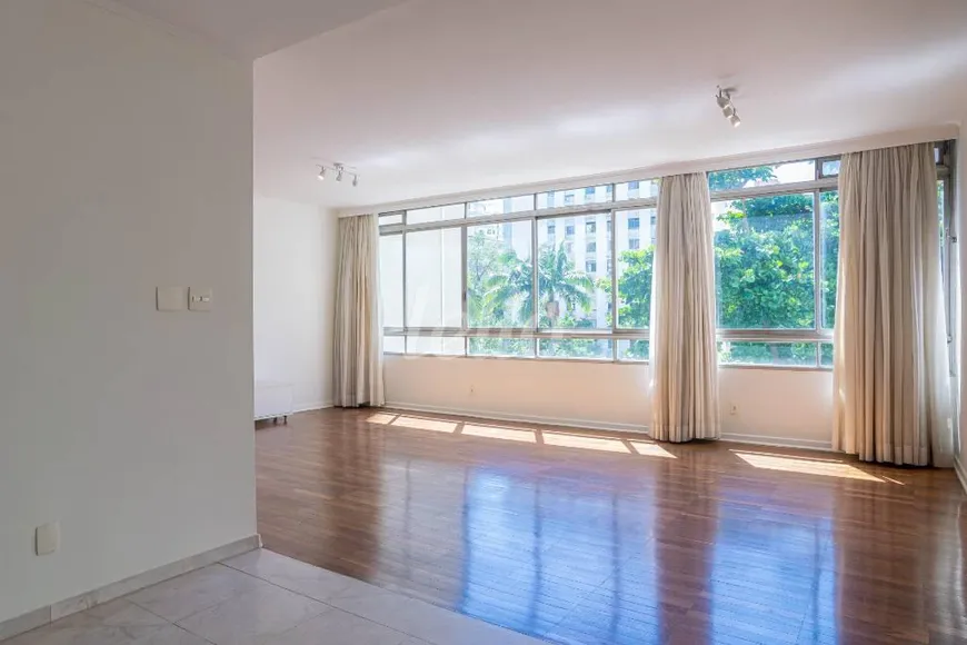 Foto 1 de Apartamento com 4 Quartos à venda, 218m² em Higienópolis, São Paulo
