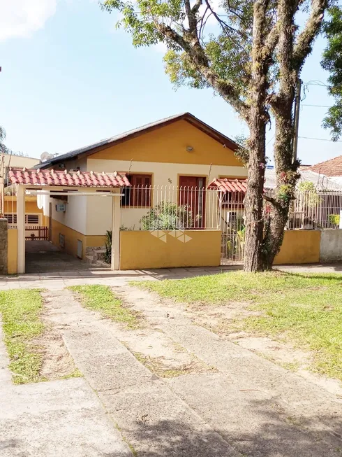 Foto 1 de Casa com 3 Quartos à venda, 200m² em Vila Ipiranga, Porto Alegre