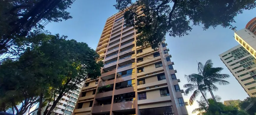 Foto 1 de Apartamento com 4 Quartos à venda, 425m² em Encruzilhada, Recife