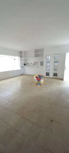 Foto 1 de Casa com 3 Quartos para alugar, 200m² em Capim Macio, Natal