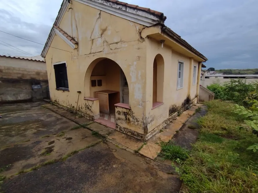 Foto 1 de Casa com 3 Quartos à venda, 100m² em Jardim Montanhês, Belo Horizonte