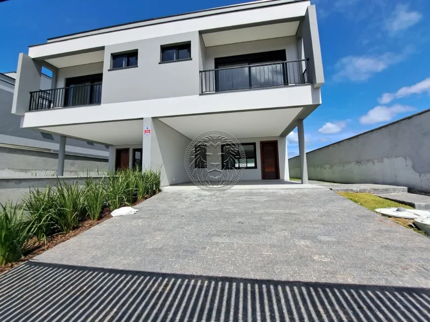 Foto 1 de Casa com 3 Quartos à venda, 170m² em Rio Tavares, Florianópolis