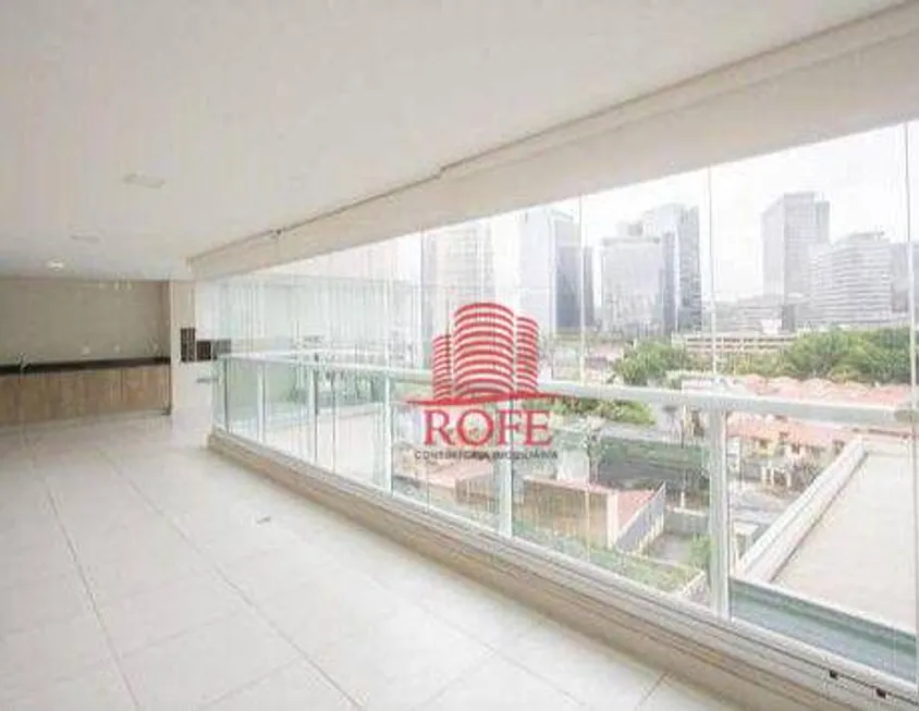Foto 1 de Apartamento com 3 Quartos à venda, 250m² em Chácara Santo Antônio, São Paulo