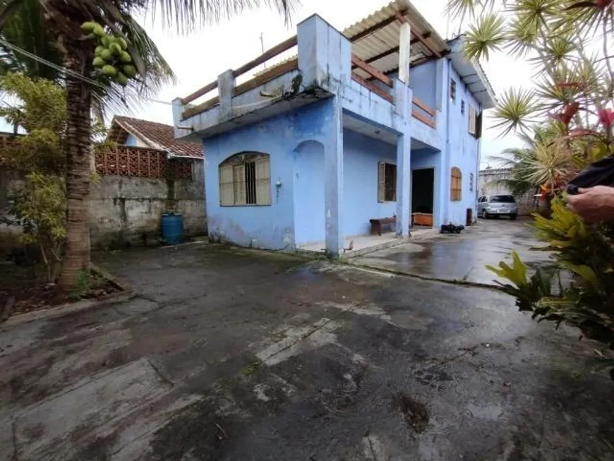 Foto 1 de Sobrado com 3 Quartos à venda, 130m² em Jardim Itapoan, Mongaguá