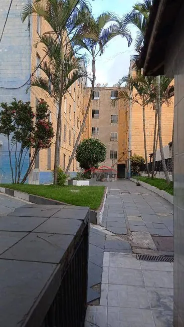 Foto 1 de Apartamento com 2 Quartos à venda, 52m² em Vila Sabrina, São Paulo