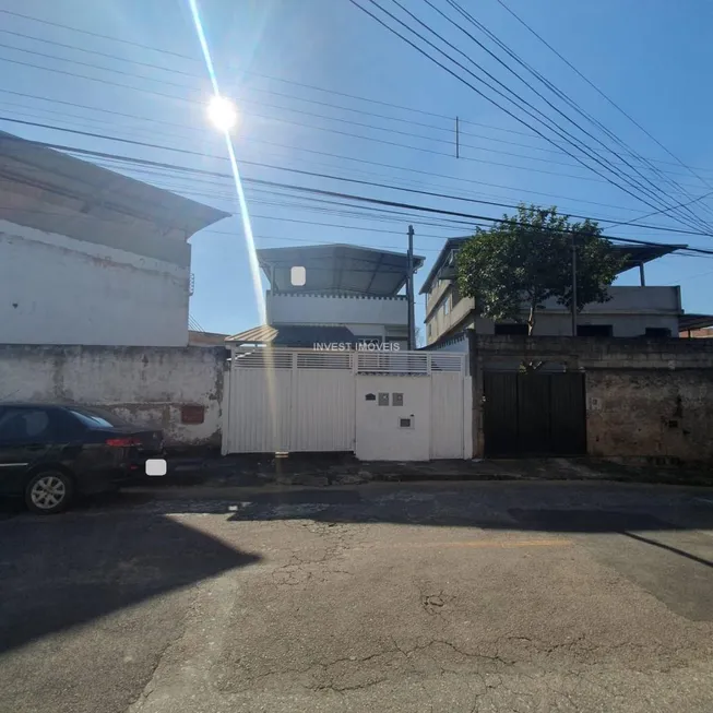 Foto 1 de Casa com 2 Quartos à venda, 124m² em Santa Cecília, Juiz de Fora