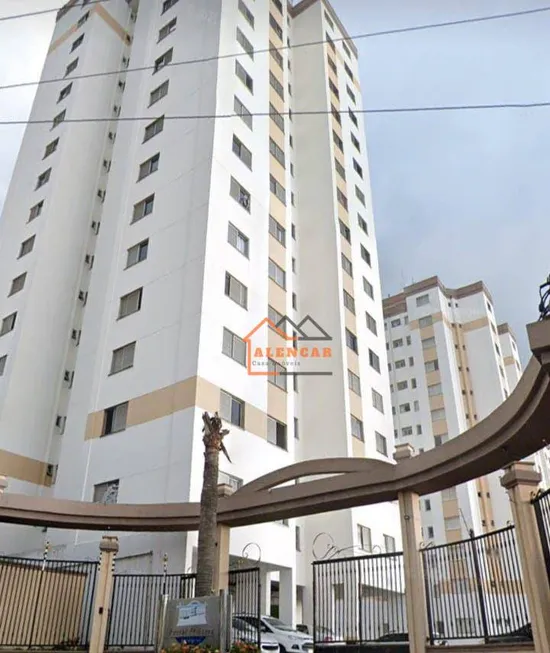 Foto 1 de Apartamento com 3 Quartos à venda, 55m² em Itaquera, São Paulo