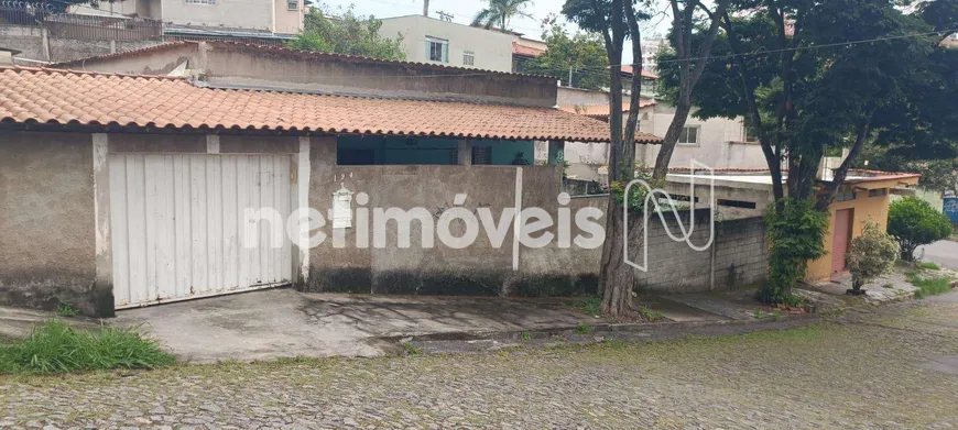 Foto 1 de Casa com 3 Quartos à venda, 265m² em Fernão Dias, Belo Horizonte