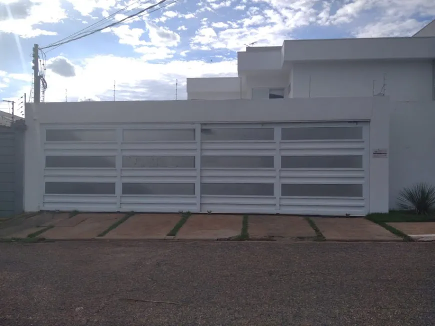 Foto 1 de com 6 Quartos para venda ou aluguel, 1050m² em Santa Rosa, Cuiabá