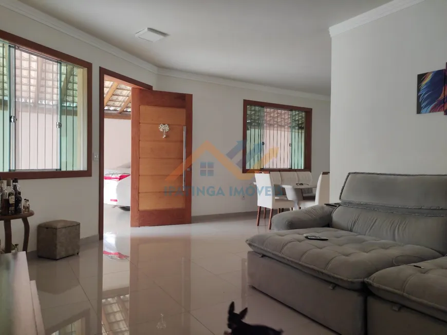 Foto 1 de Casa com 2 Quartos à venda, 360m² em Residencial Porto Seguro, Caratinga