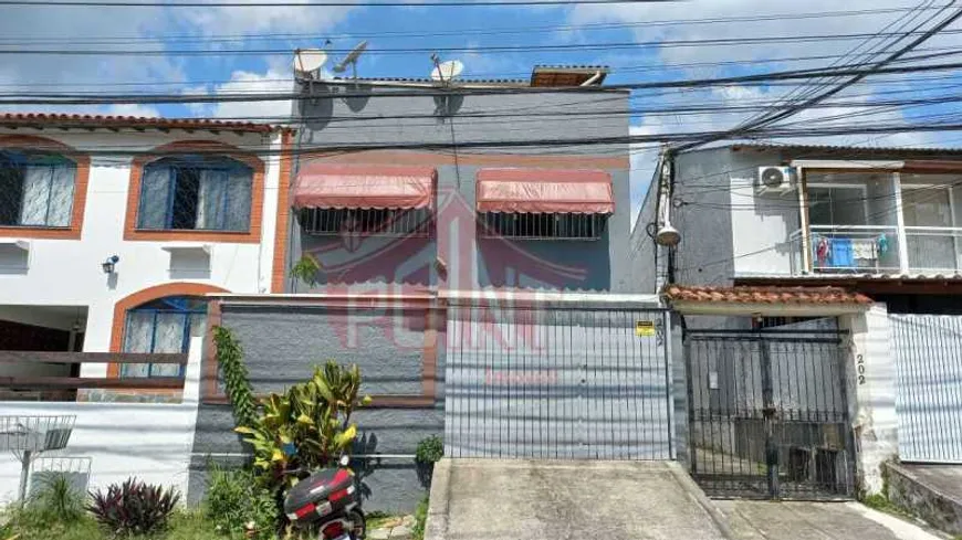 Foto 1 de Casa de Condomínio com 3 Quartos à venda, 120m² em Maria Paula, São Gonçalo