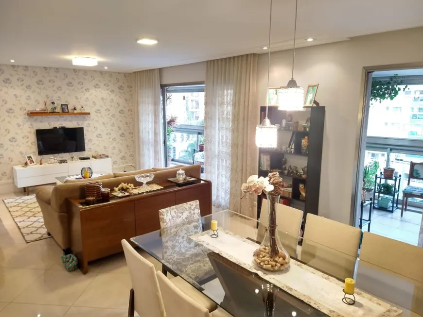 Foto 1 de Apartamento com 3 Quartos à venda, 212m² em Vila Suzana, São Paulo