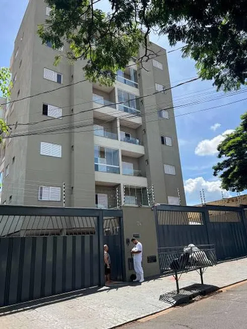 Foto 1 de Cobertura com 4 Quartos à venda, 190m² em Estados Unidos, Uberaba