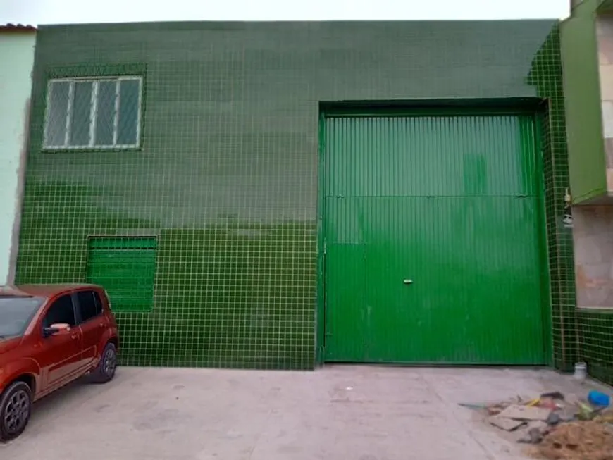 Foto 1 de Galpão/Depósito/Armazém para alugar, 230m² em Sarandi, Porto Alegre