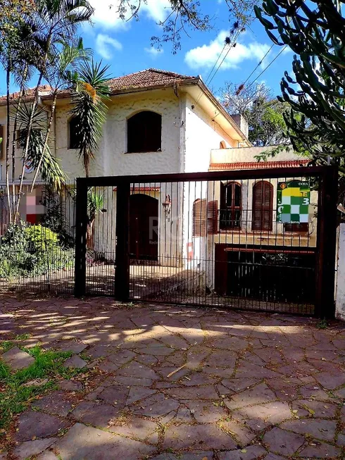 Foto 1 de Casa com 5 Quartos à venda, 401m² em Petrópolis, Porto Alegre