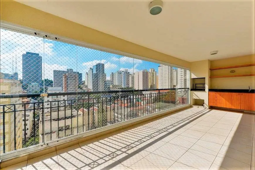 Foto 1 de Apartamento com 3 Quartos para venda ou aluguel, 151m² em Pinheiros, São Paulo