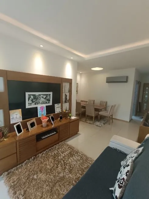 Foto 1 de Apartamento com 3 Quartos à venda, 106m² em Camboinhas, Niterói