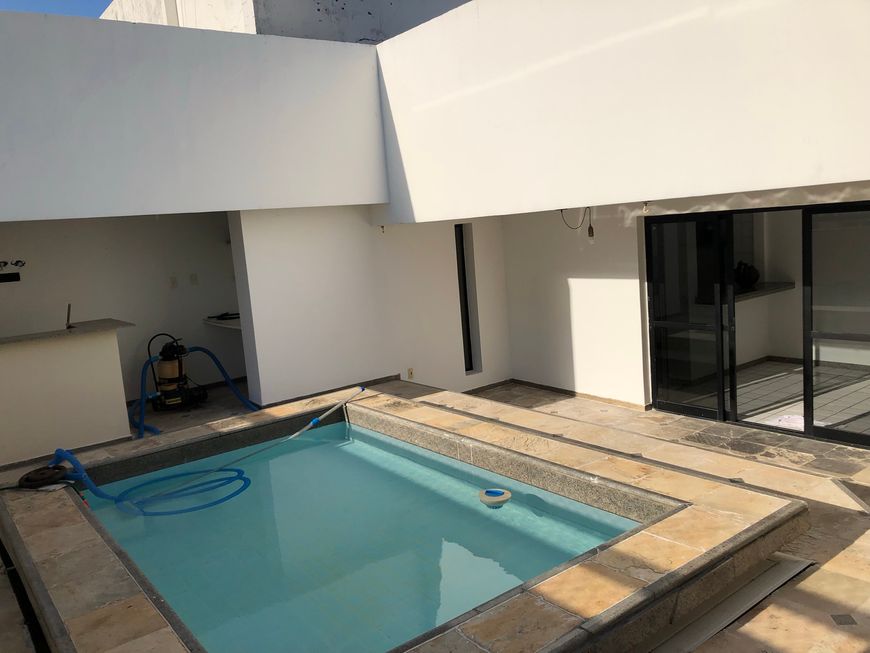 Foto 1 de Cobertura com 2 Quartos para alugar, 130m² em Pituba, Salvador