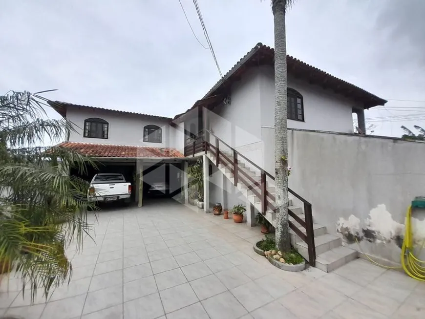 Foto 1 de Casa com 4 Quartos para alugar, 218m² em Campeche, Florianópolis
