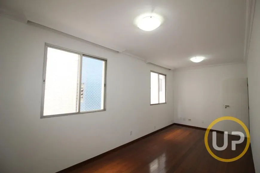 Foto 1 de Apartamento com 4 Quartos à venda, 136m² em Santo Antônio, Belo Horizonte