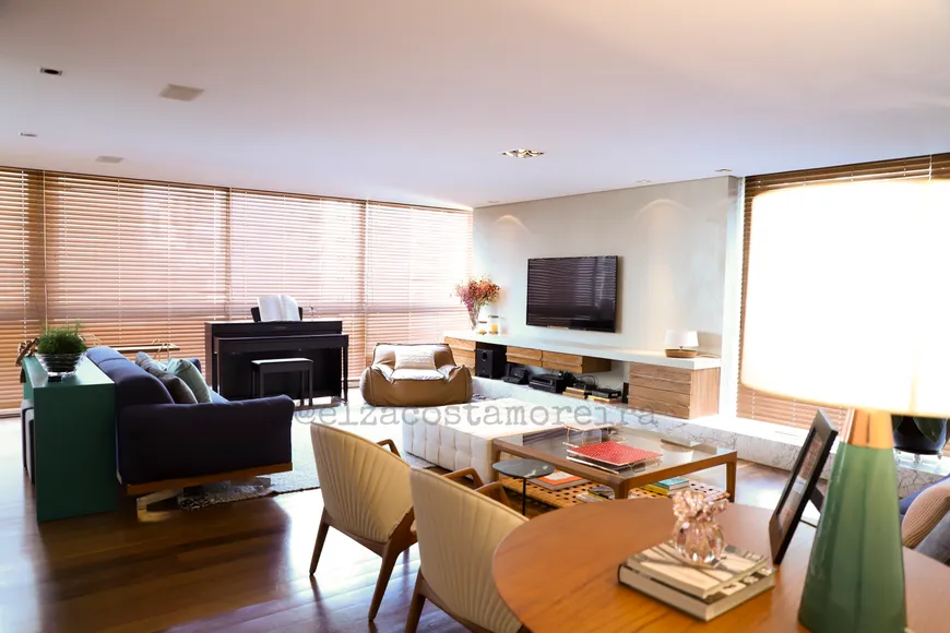 Foto 1 de Apartamento com 3 Quartos à venda, 183m² em Jardins, São Paulo