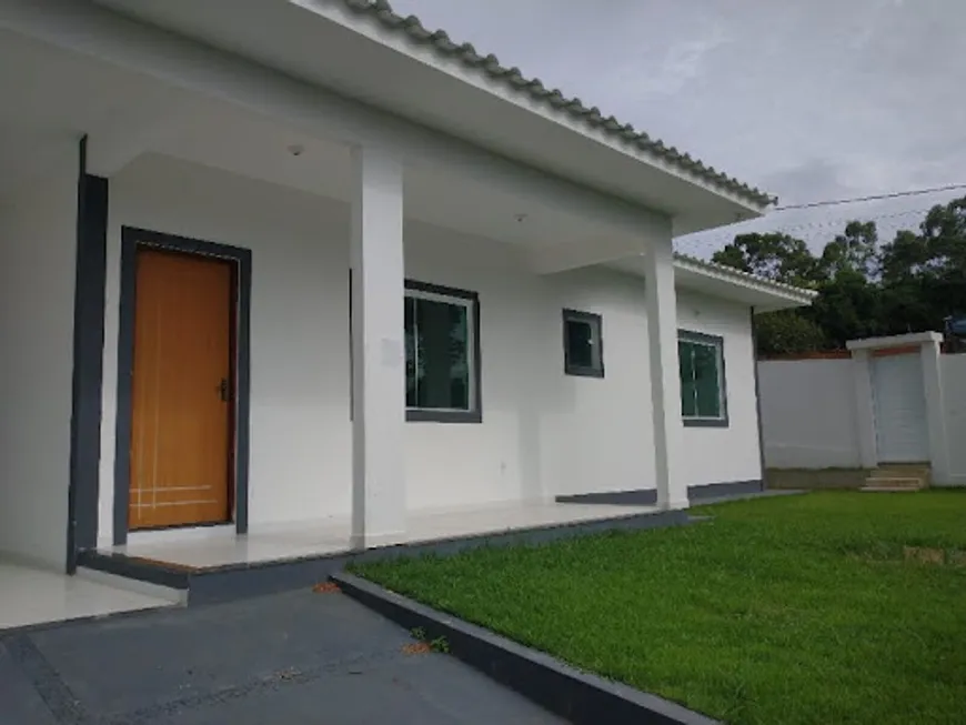 Foto 1 de Casa com 2 Quartos à venda, 98m² em Porto da Roca I, Saquarema