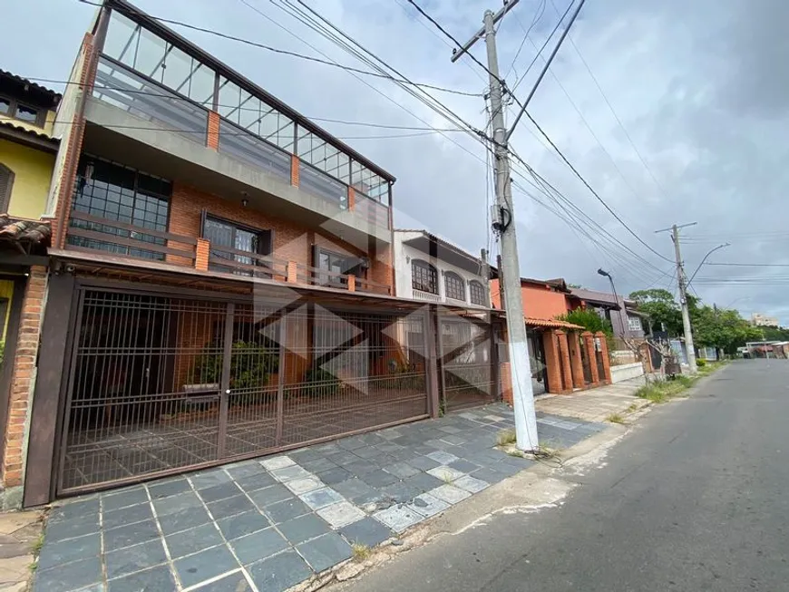 Foto 1 de Casa com 4 Quartos para alugar, 358m² em Partenon, Porto Alegre