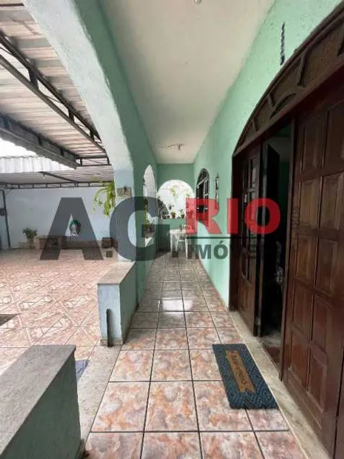 Foto 1 de Casa com 4 Quartos à venda, 225m² em Padre Miguel, Rio de Janeiro