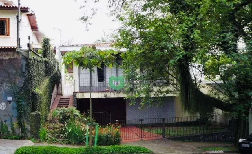 Foto 1 de Casa com 3 Quartos à venda, 209m² em Alto de Pinheiros, São Paulo
