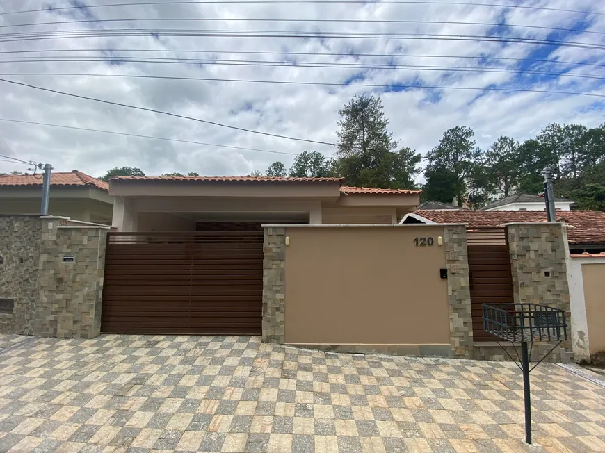 Foto 1 de Casa com 3 Quartos à venda, 131m² em Proximo Ao Centro, São Lourenço