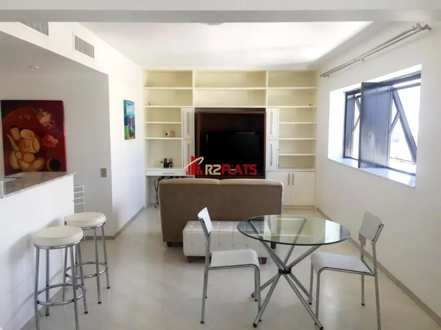 Foto 1 de Flat com 1 Quarto à venda, 33m² em Cerqueira César, São Paulo