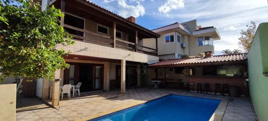 Foto 1 de Casa com 4 Quartos para venda ou aluguel, 340m² em Alphaville, Santana de Parnaíba