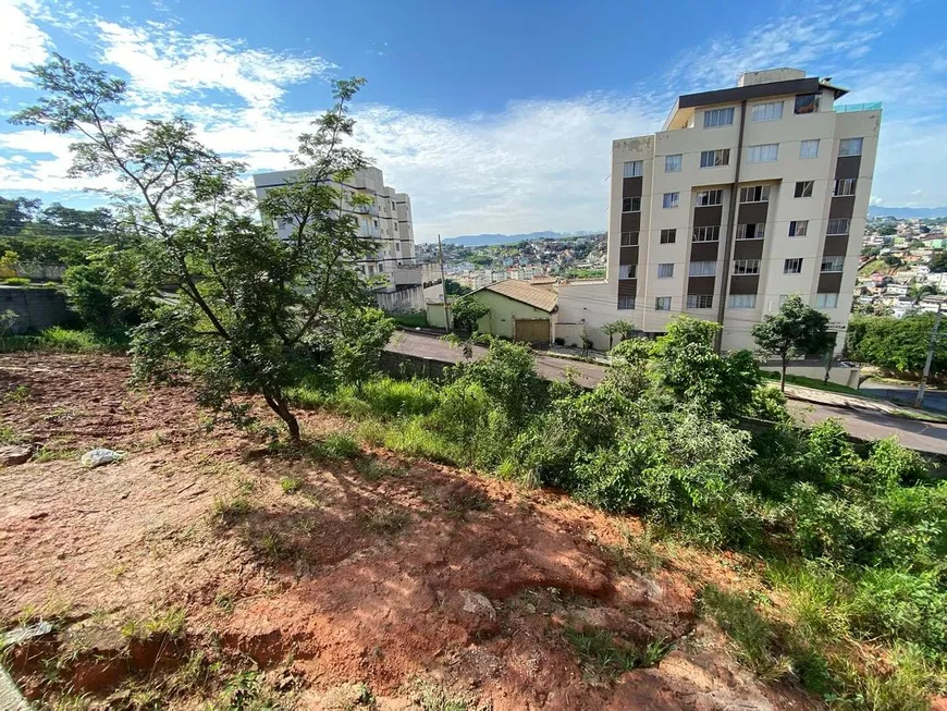 Foto 1 de Lote/Terreno à venda, 420m² em Manacás, Belo Horizonte