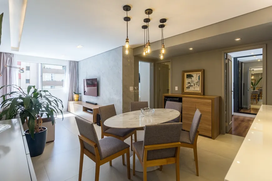 Foto 1 de Apartamento com 3 Quartos à venda, 81m² em Batel, Curitiba