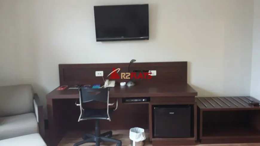 Foto 1 de Flat com 1 Quarto à venda, 25m² em Campo Belo, São Paulo