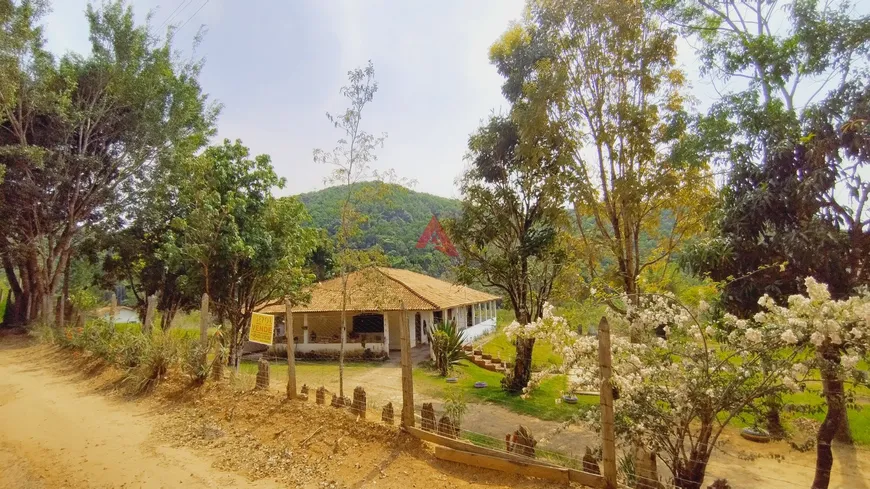 Foto 1 de Fazenda/Sítio com 3 Quartos à venda, 280m² em Itapema, Guararema