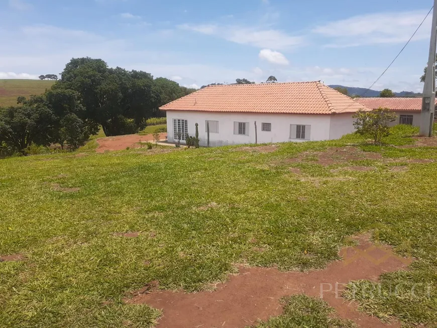 Foto 1 de Fazenda/Sítio com 3 Quartos à venda, 145m² em , Monte Sião