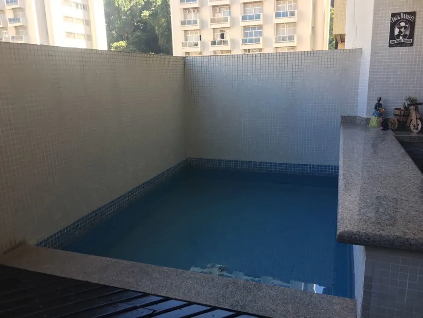 Foto 1 de Apartamento com 4 Quartos à venda, 200m² em Pitangueiras, Guarujá