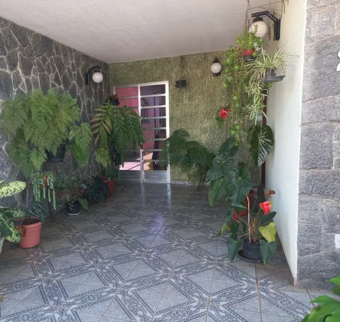 Foto 1 de Casa com 4 Quartos à venda, 190m² em Vianelo, Jundiaí