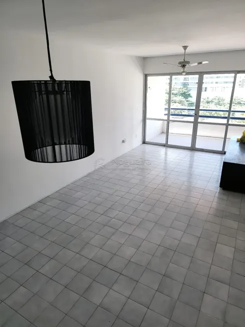 Foto 1 de Apartamento com 3 Quartos à venda, 95m² em Boa Viagem, Recife