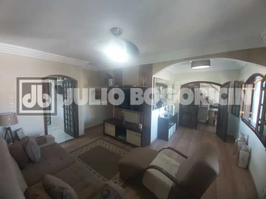 Foto 1 de Apartamento com 3 Quartos à venda, 216m² em Freguesia- Jacarepaguá, Rio de Janeiro